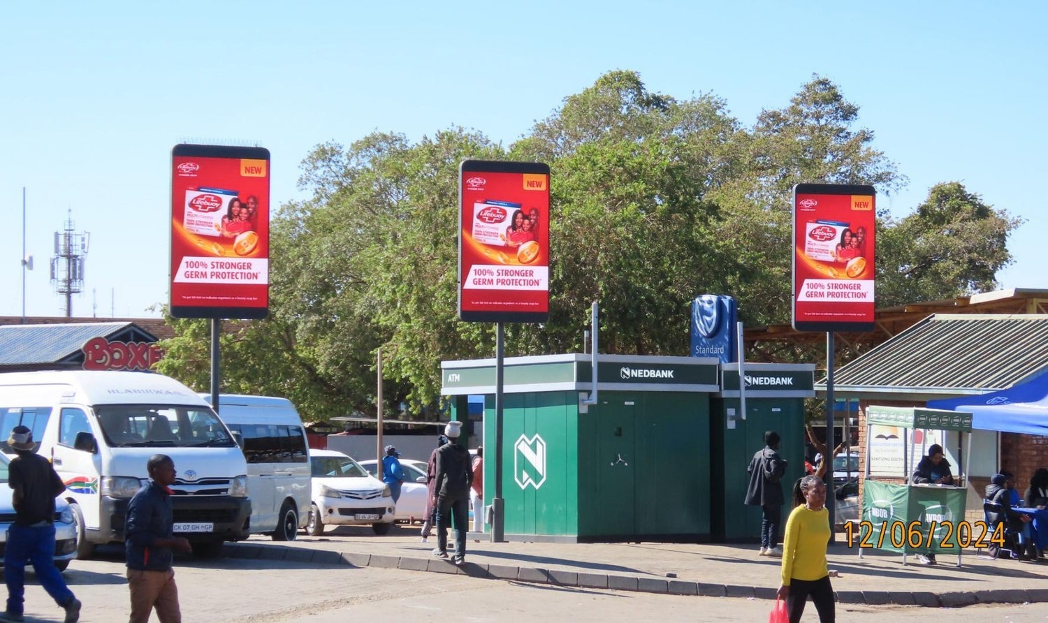 Ivory Park Mall & taxi rank — Digital billboard in Tembisa