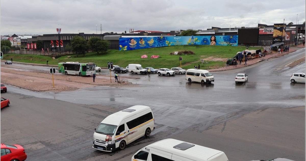 ANDREW MAPHETO DRIVE TEMBISA — Wall wrap in Tembisa